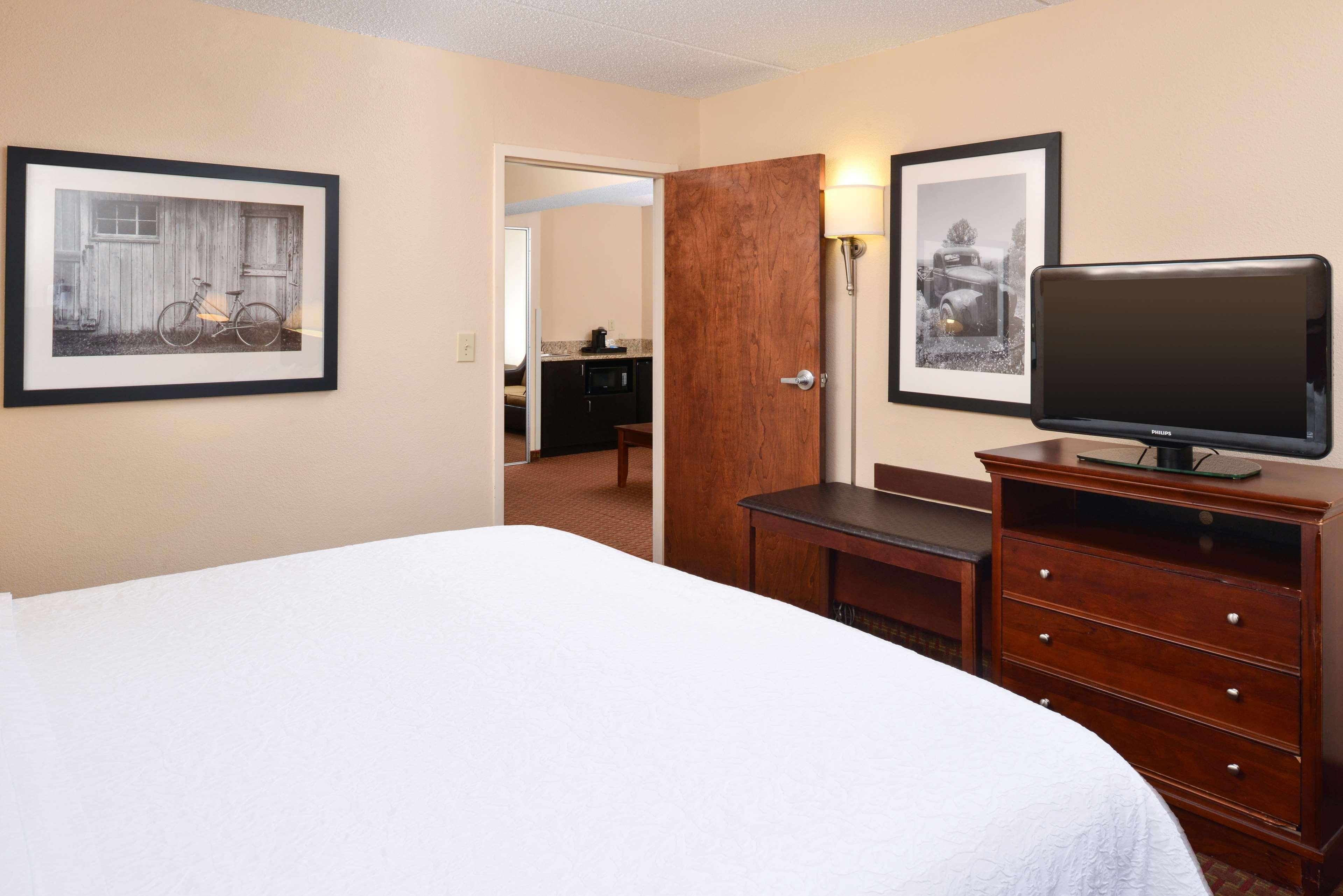 Hampton Inn Henderson Buitenkant foto