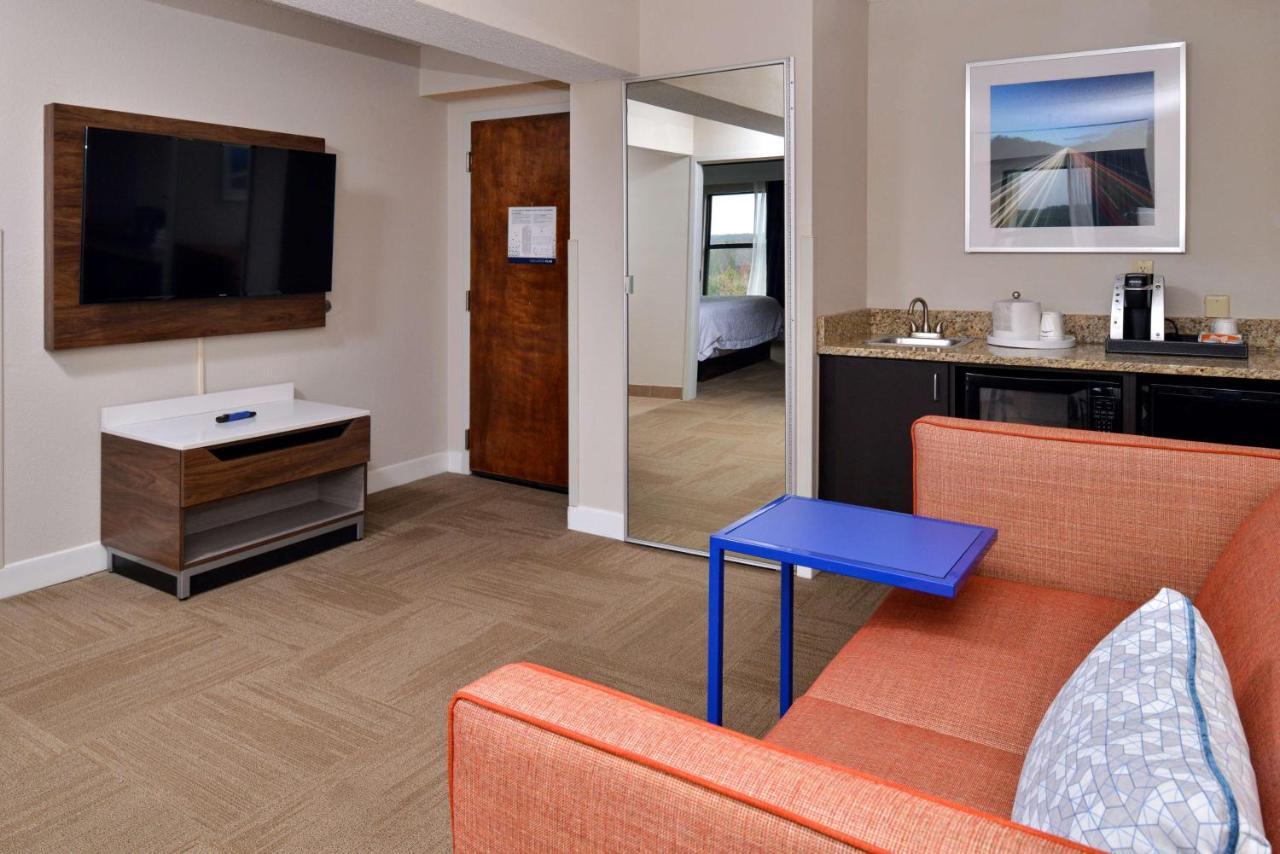 Hampton Inn Henderson Buitenkant foto