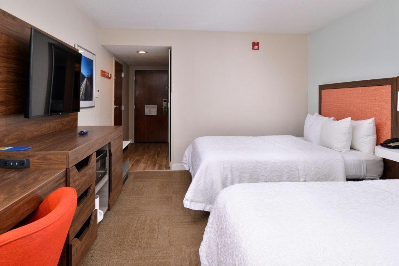 Hampton Inn Henderson Buitenkant foto