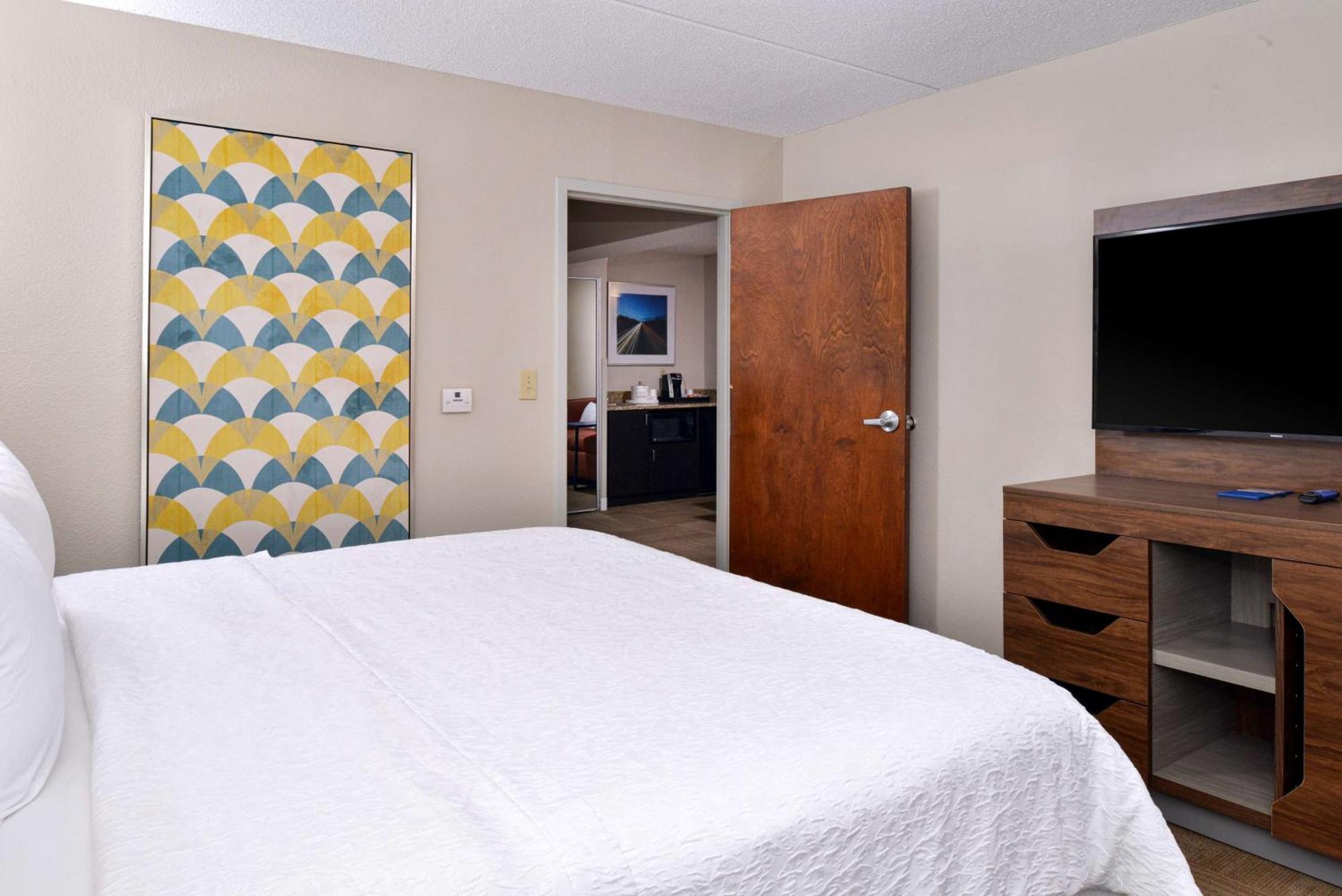 Hampton Inn Henderson Buitenkant foto